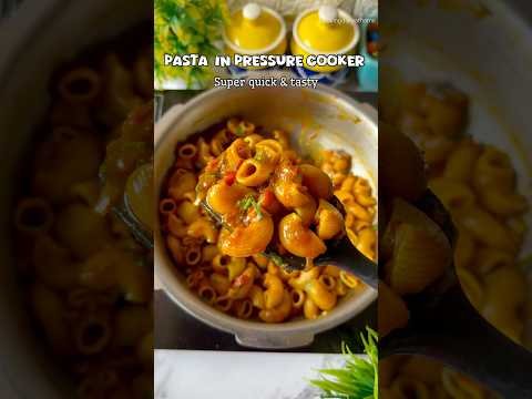 Desi pasta in cooker recipe 😍| Ye wali pasta ki recipe try karo #shorts #ytshort #recipe #ytviral