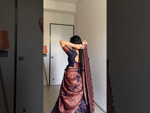 Dill haara ya nhi ? #saree #sareefashion #sarees #ethnic #indian #makeup #ytshorts #desi #desigirl