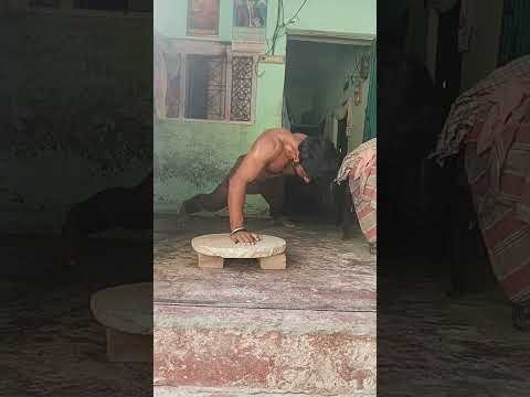 Direct combination💪💪 one hand pushups✅✅ #desi #home #workout #trending💯🇮🇳